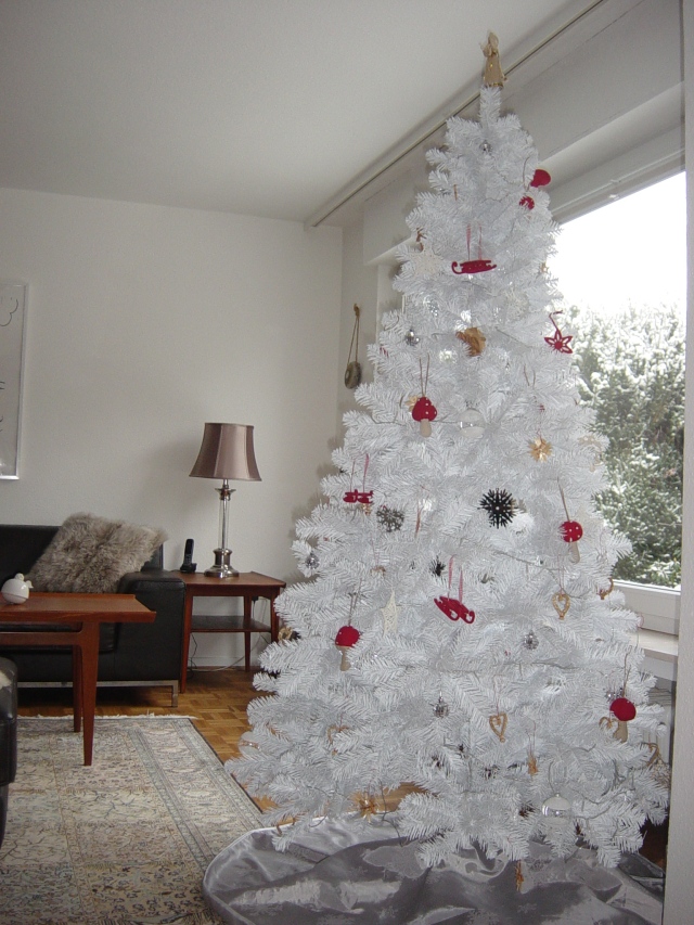 Xmas Tree December 2012 010